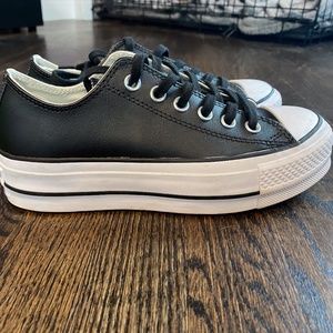 Womens Chuck Taylor All Star Lift Platform Convers